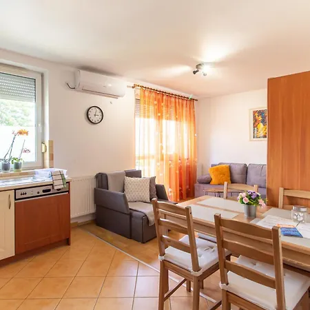 Viky'S Apartment Gyor Exterior photo
